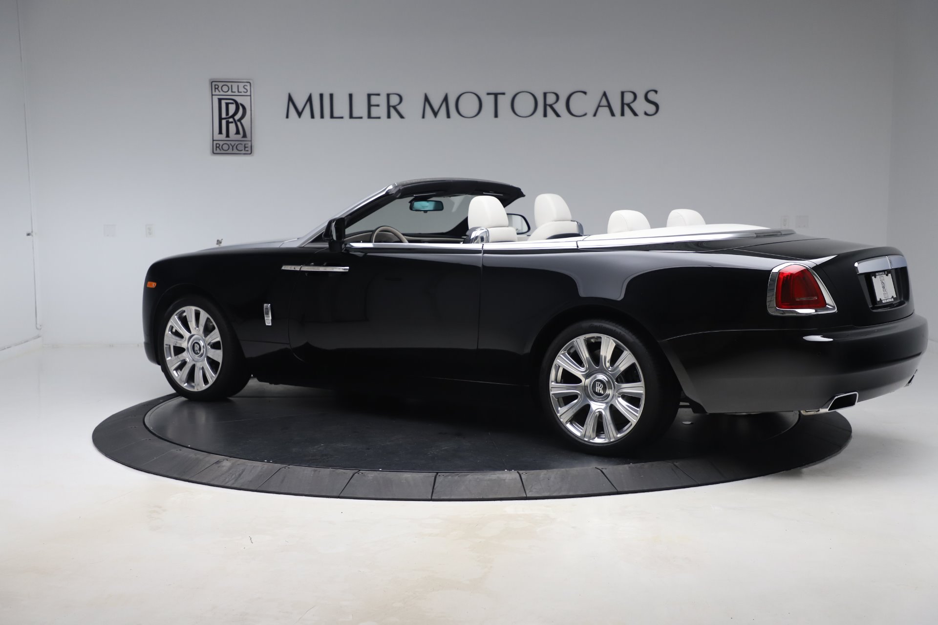2017 Rolls-Royce Dawn, 3/20