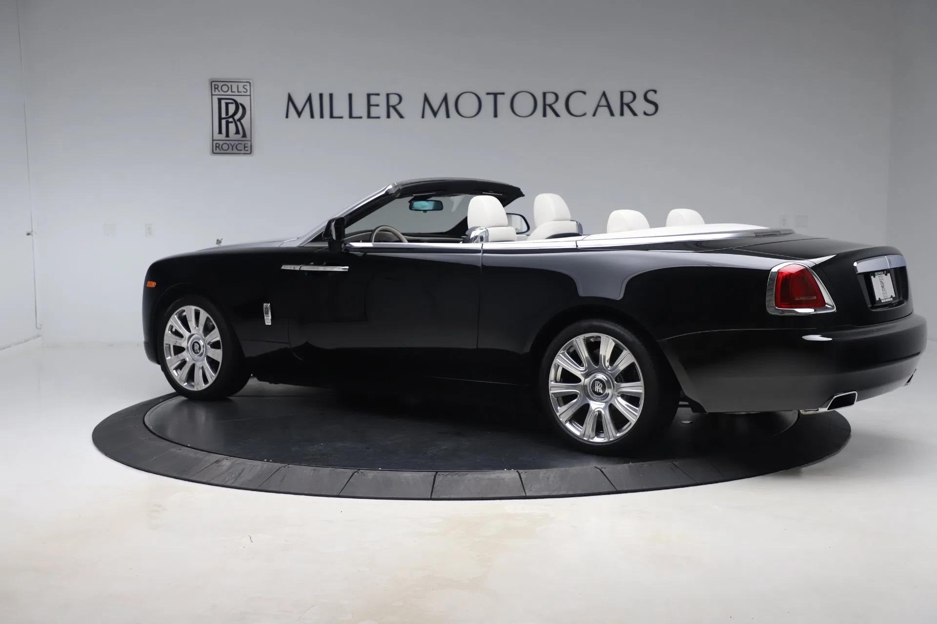 2017 Rolls-Royce Dawn for sale, exterior