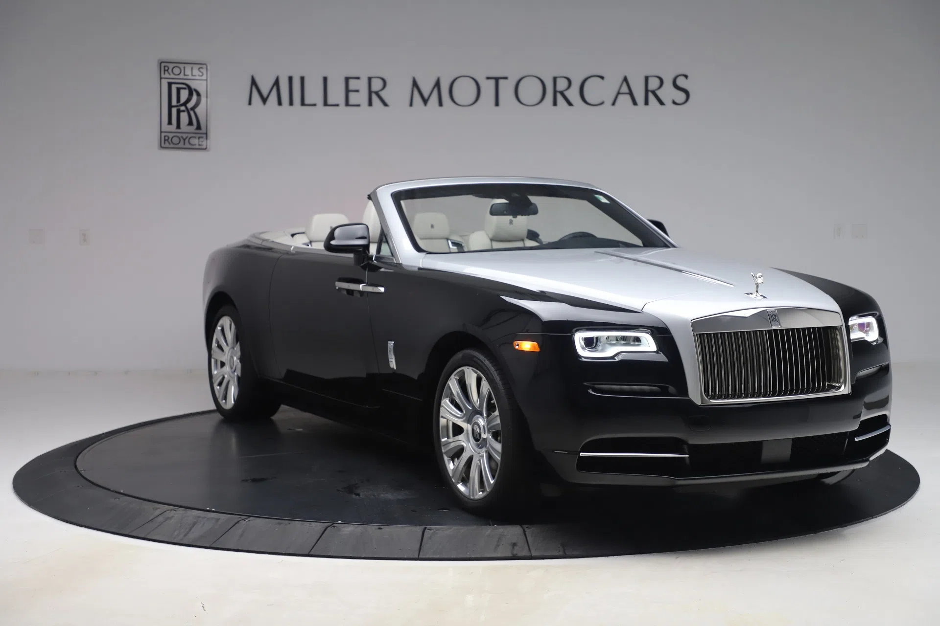 2017 Rolls-Royce Dawn for sale, exterior