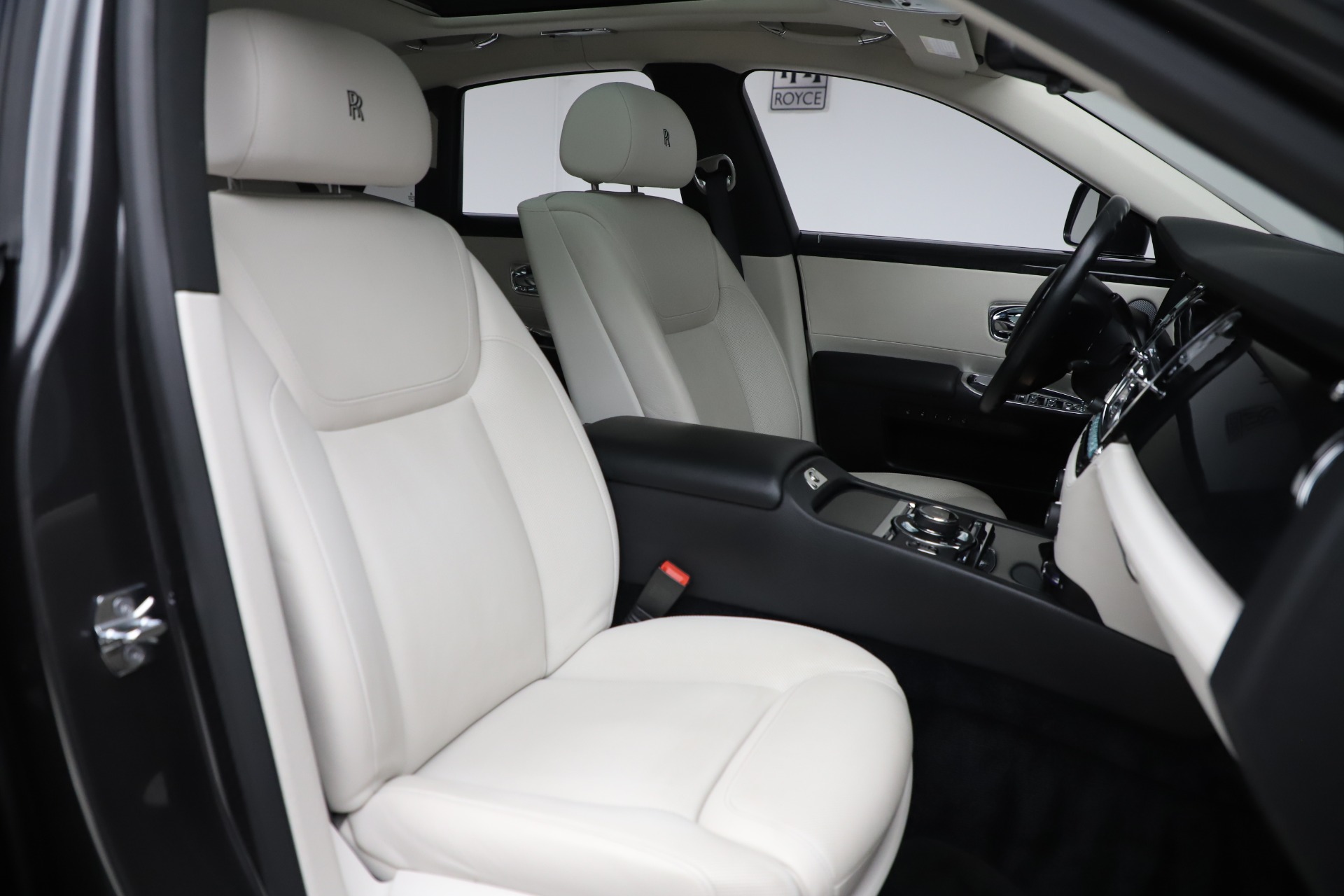 2016 Rolls-Royce Ghost, 12/20