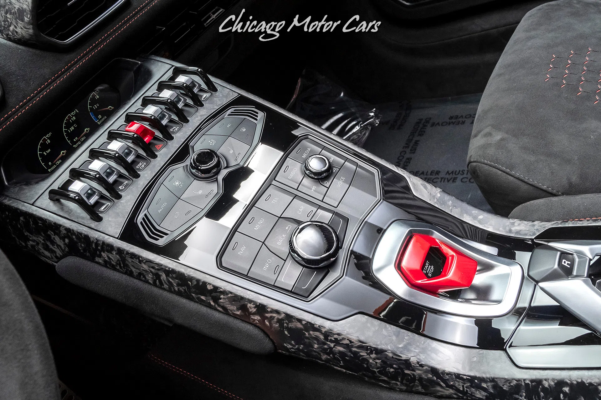 2019 Lamborghini Huracan LP640-10 Performante Spyder interior, center console