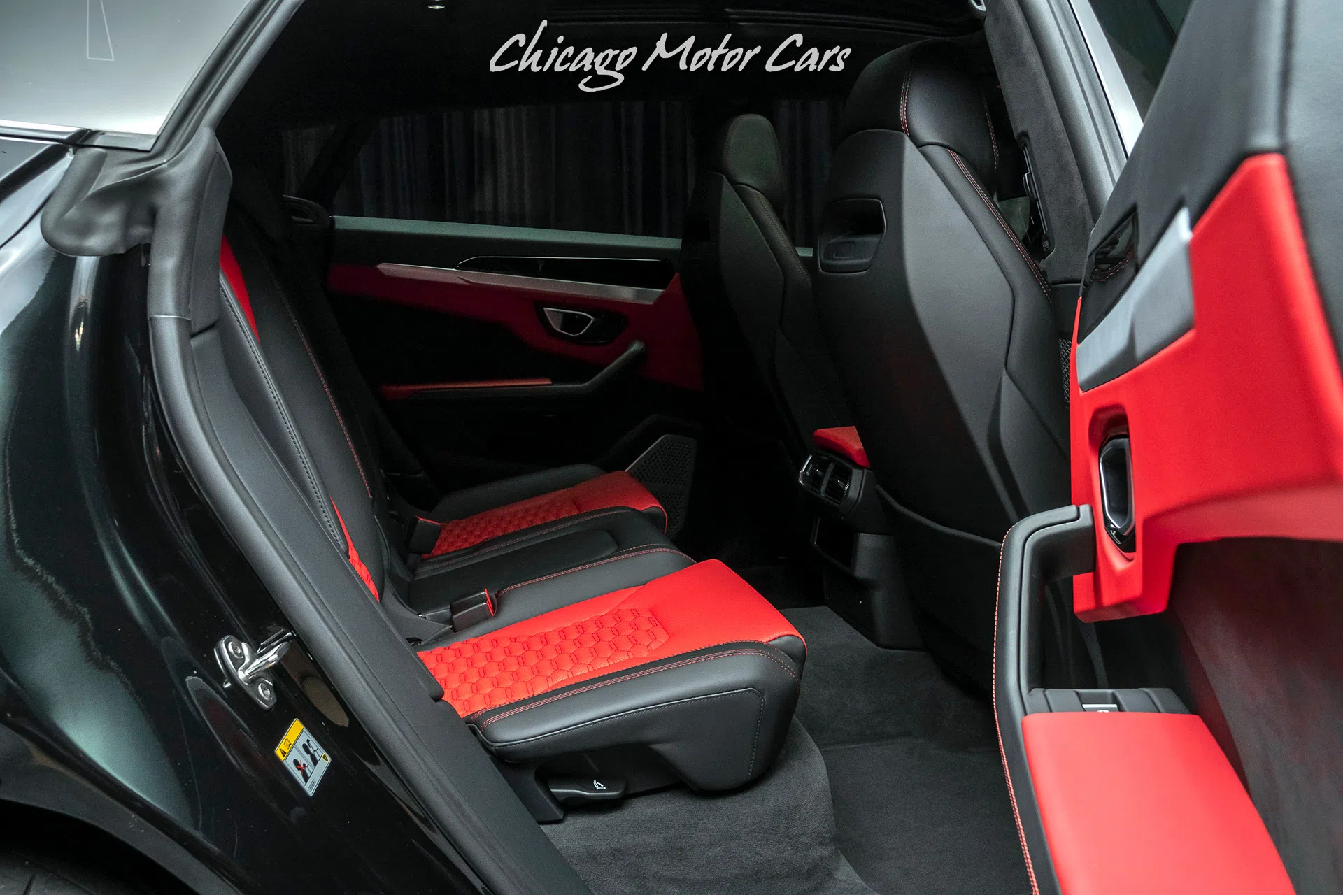 2019 Lamborghini Urus interior, seats