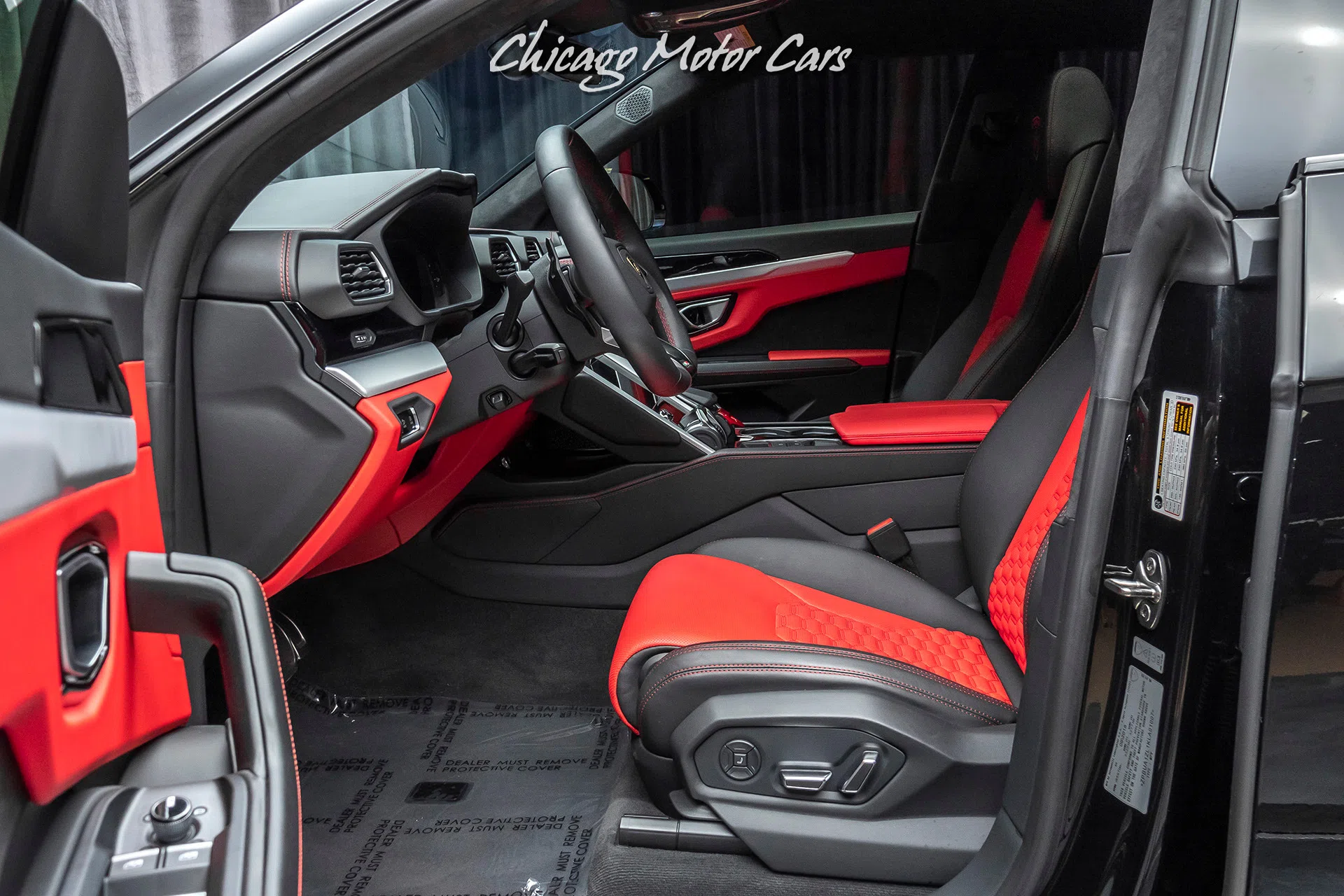 2019 Lamborghini Urus interior