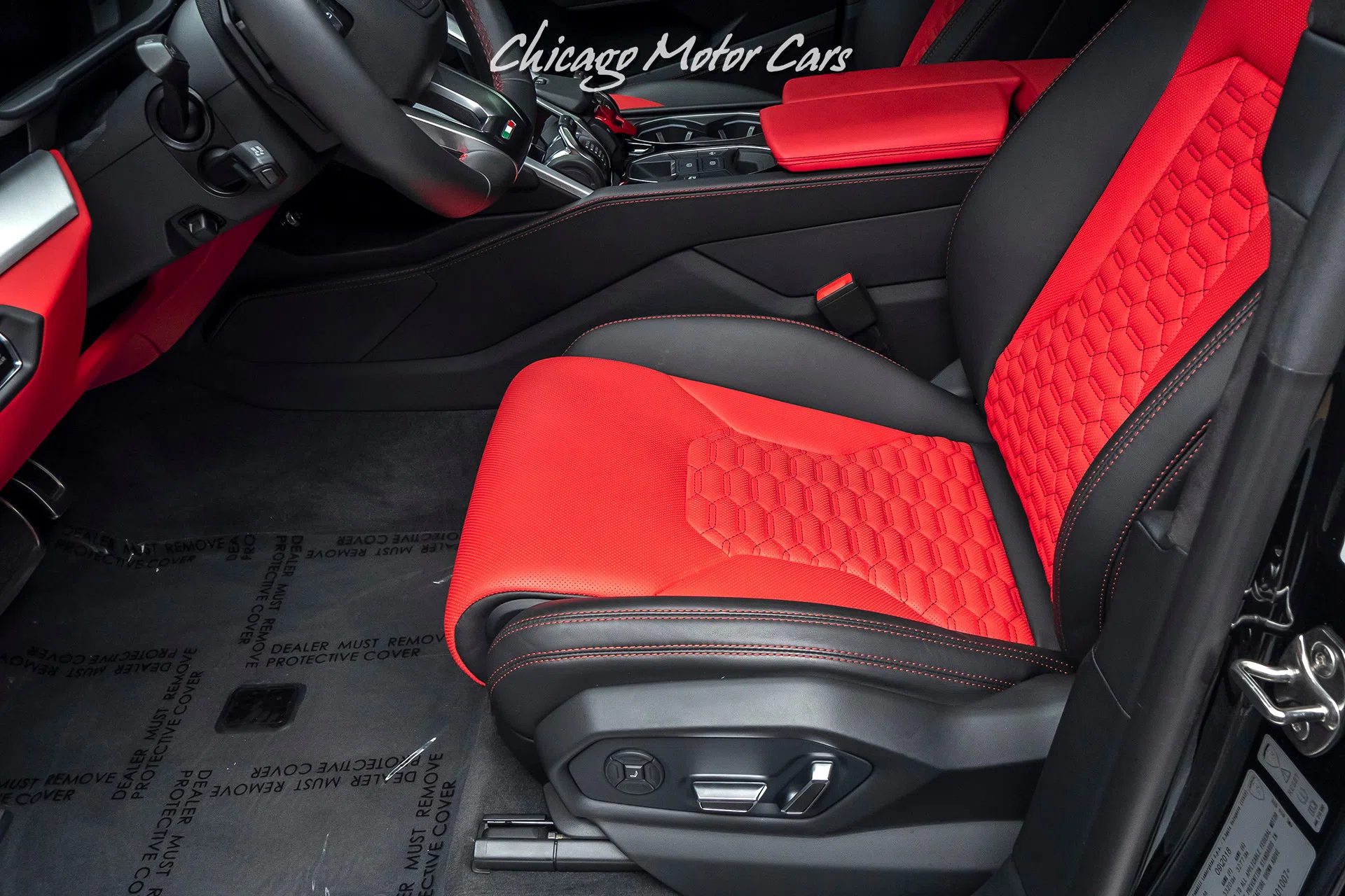 2019 Lamborghini Urus interior, seats