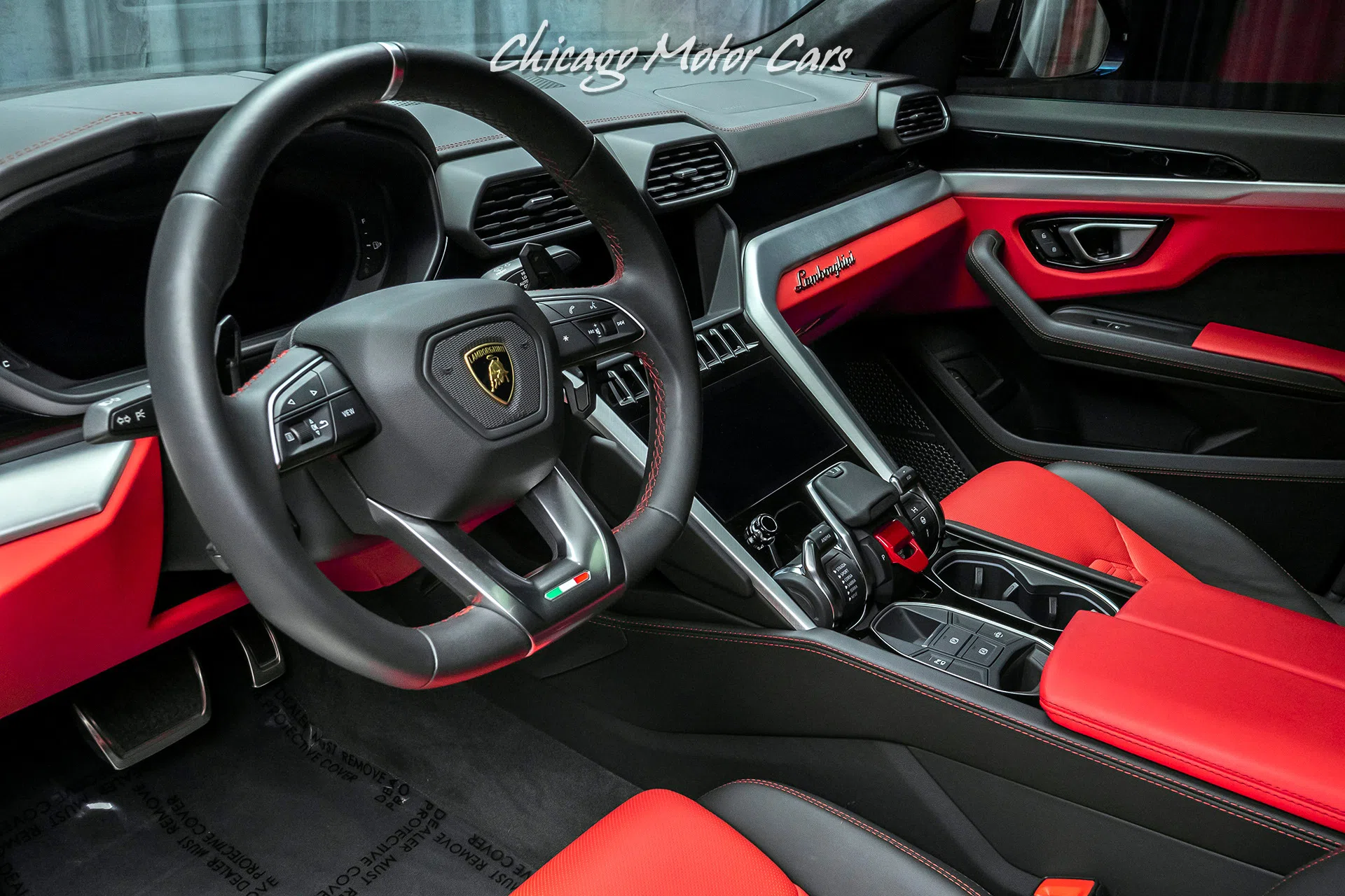 2019 Lamborghini Urus interior