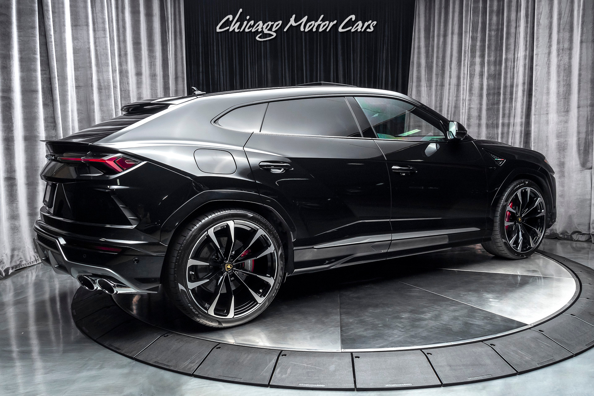 2020 Lamborghini Urus, 3/20