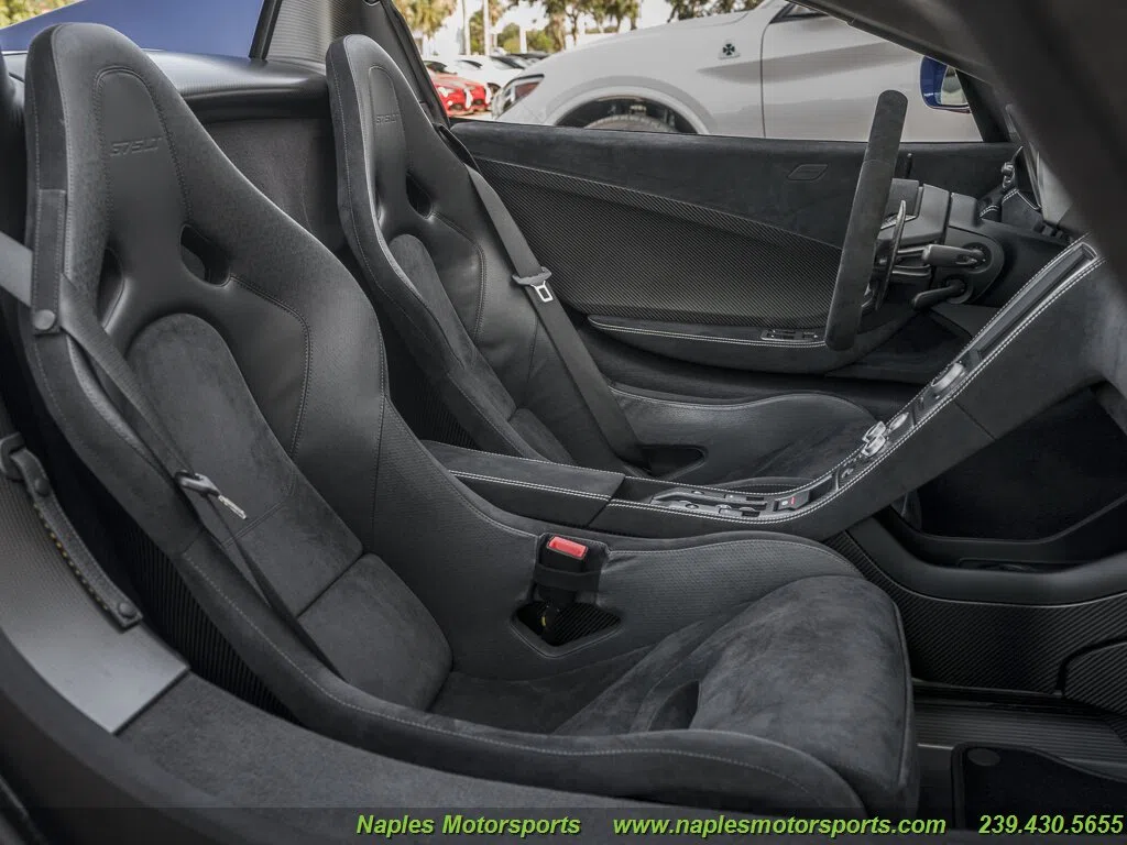 2016 McLaren 675LT Spider interior, seats