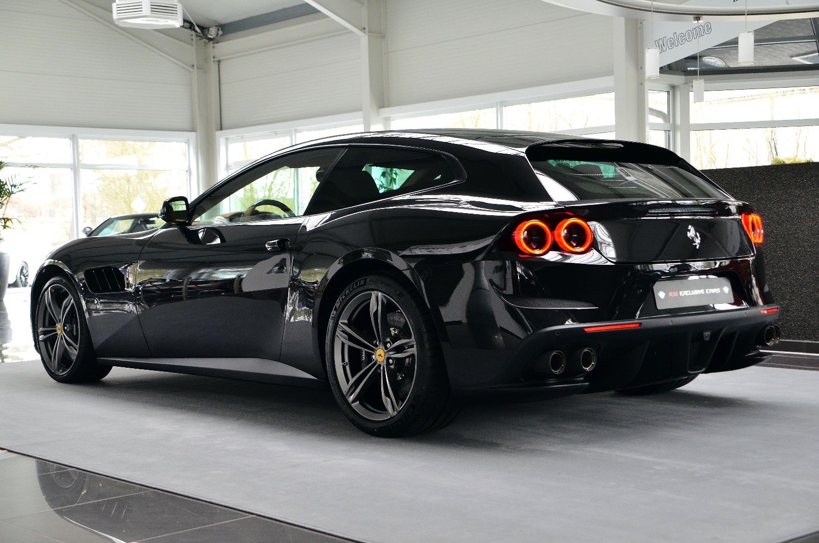 2018 Ferrari GTC4 Lusso, 5/20