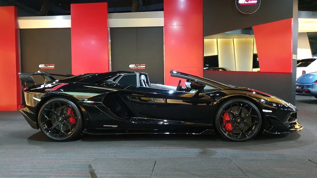 2020 Lamborghini Aventador SVJ Roadster – 1 of 800 for sale, exterior