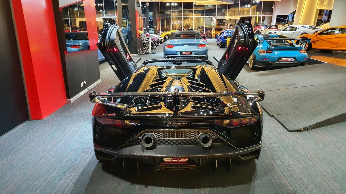 2020 Lamborghini Aventador SVJ Roadster – 1 of 800 for sale, exterior