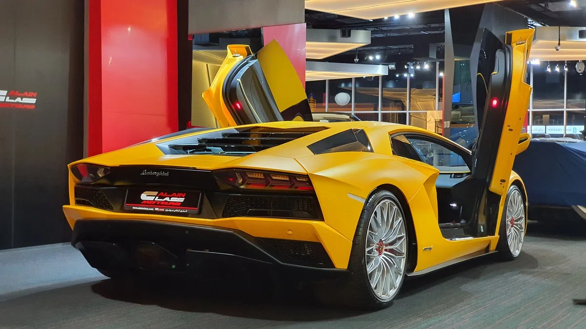 2017 Lamborghini Aventador S for sale, exterior