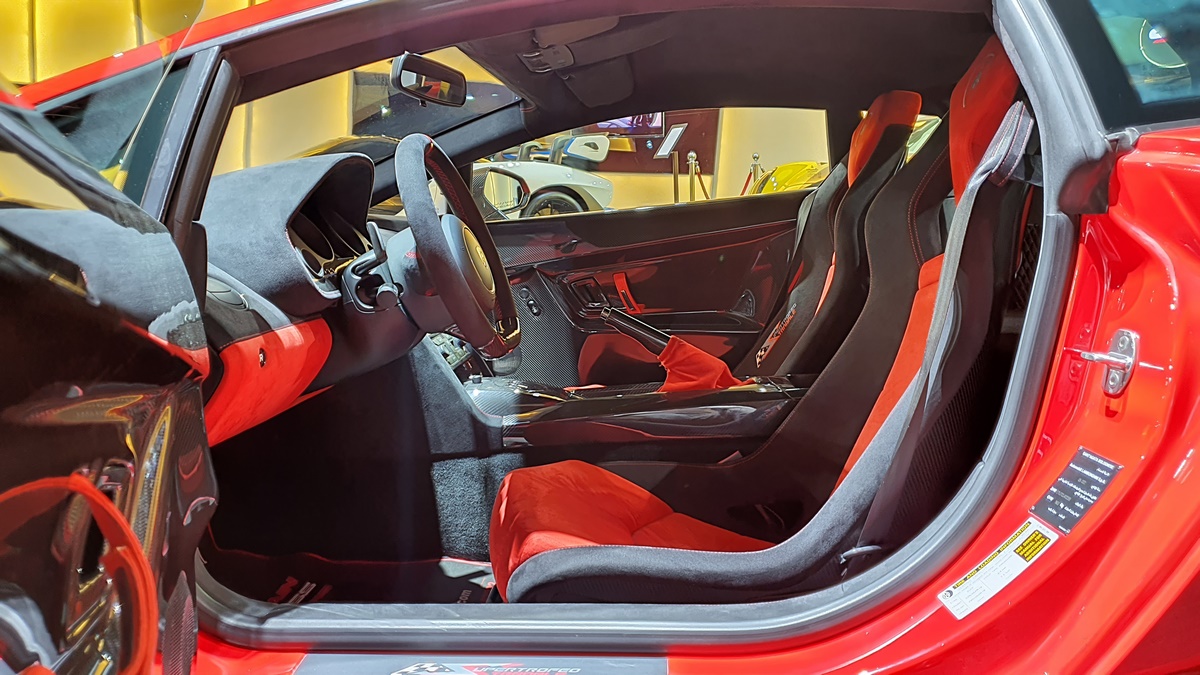 2012 Lamborghini Gallardo LP570-4 Super Trofeo Stradale – 1 of 150, 3/20