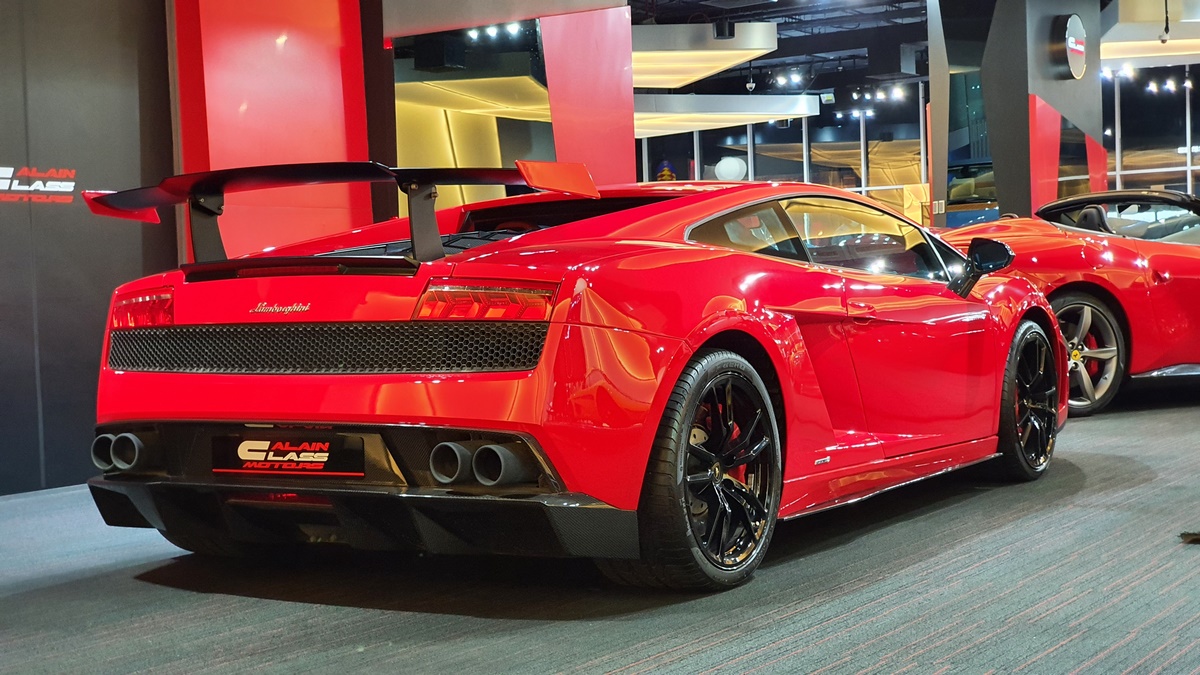 2012 Lamborghini Gallardo LP570-4 Super Trofeo Stradale – 1 of 150, 5/20
