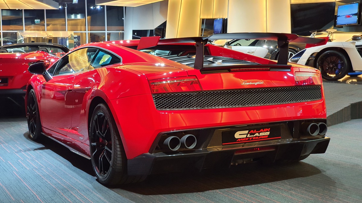 2012 Lamborghini Gallardo LP570-4 Super Trofeo Stradale – 1 of 150, 8/20