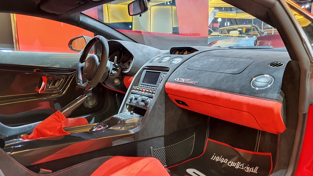 2012 Lamborghini Gallardo LP570-4 Super Trofeo Stradale – 1 of 150, 16/20