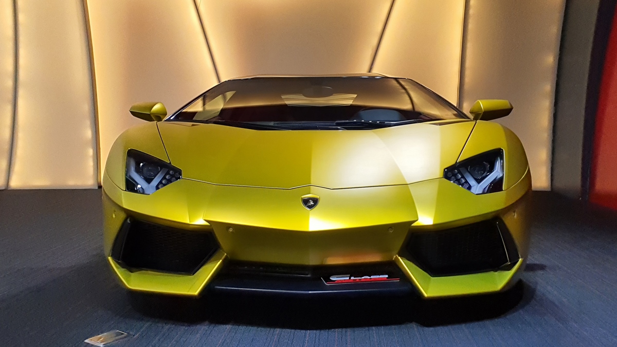 2015 Lamborghini Aventador, 3/20