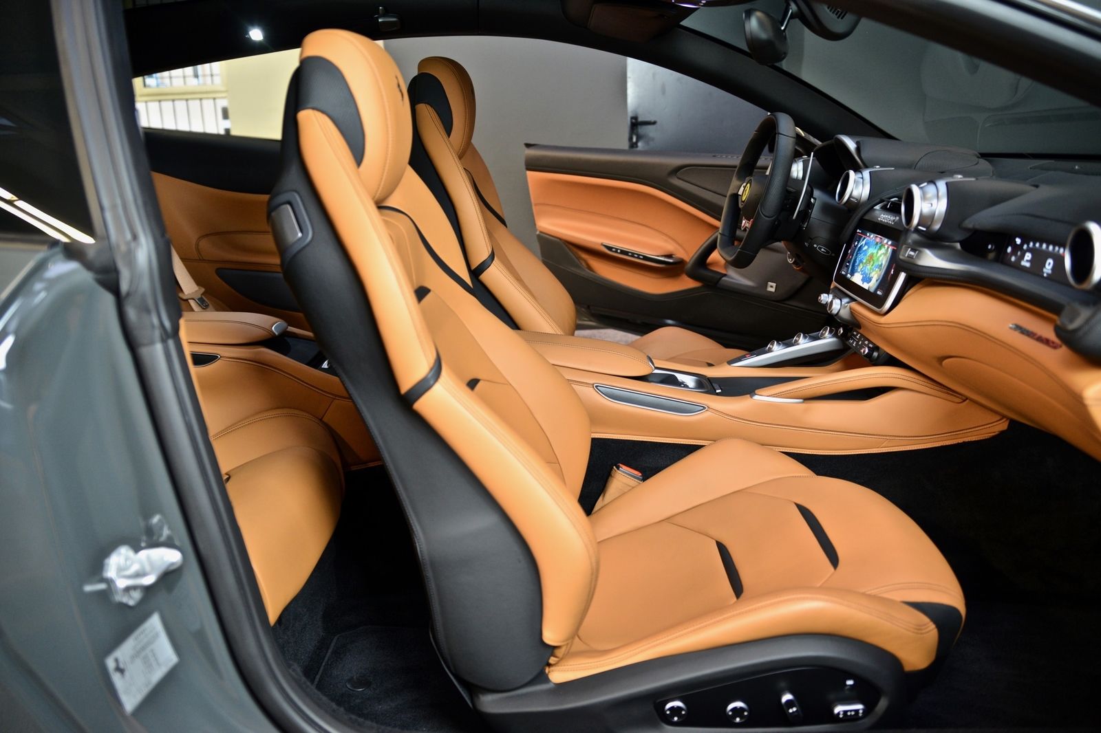 2018 Ferrari GTC4Lusso FULL NOVITEC, 2/19