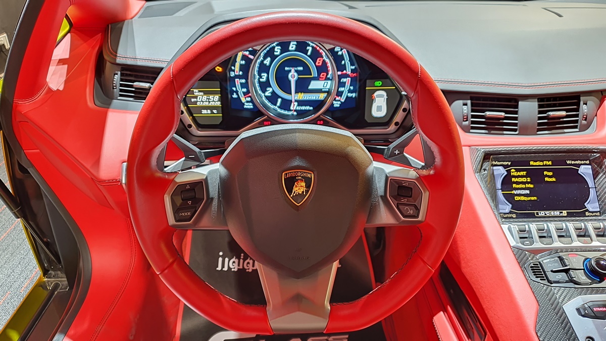 2015 Lamborghini Aventador, 18/20