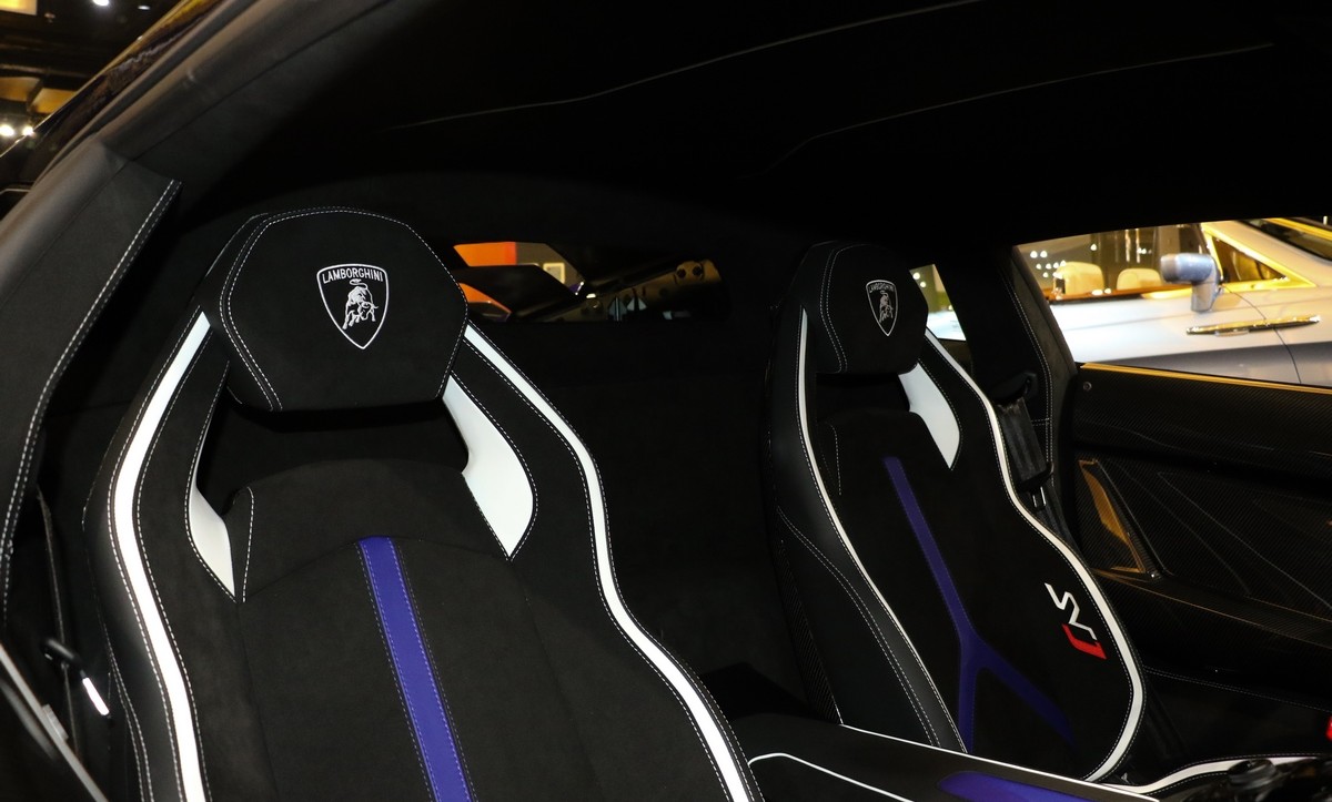2019 Lamborghini Aventador SVJ – 1 of 900, 9/20