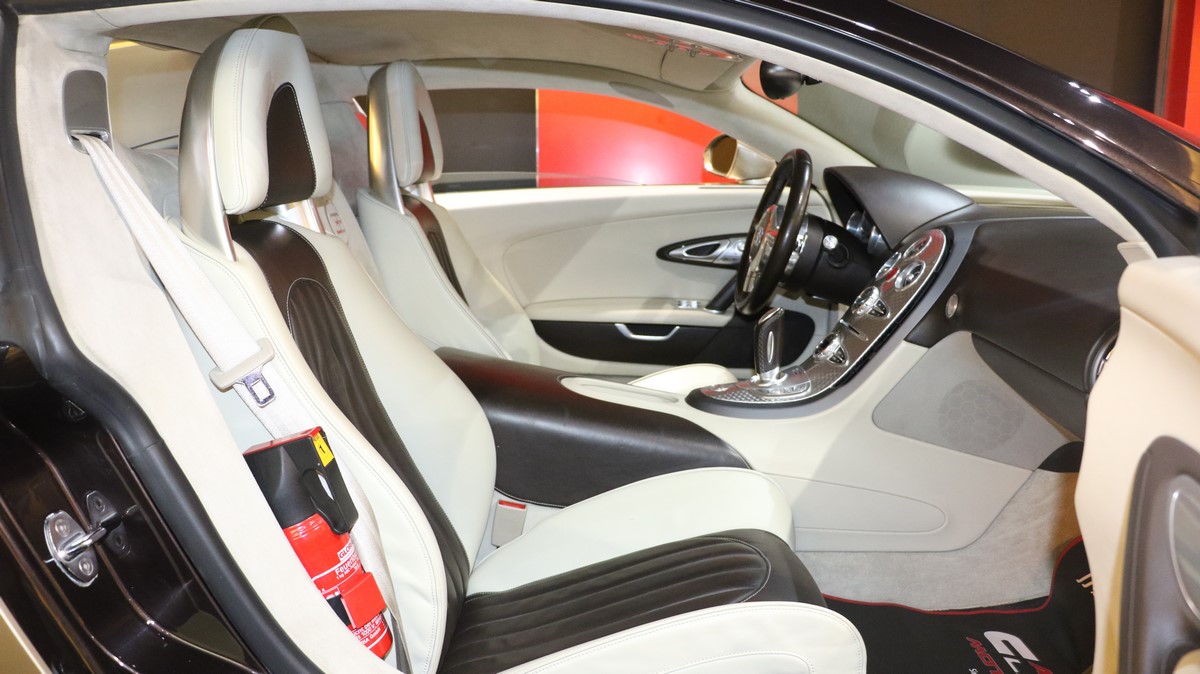 2008 Bugatti Veyron, 9/20
