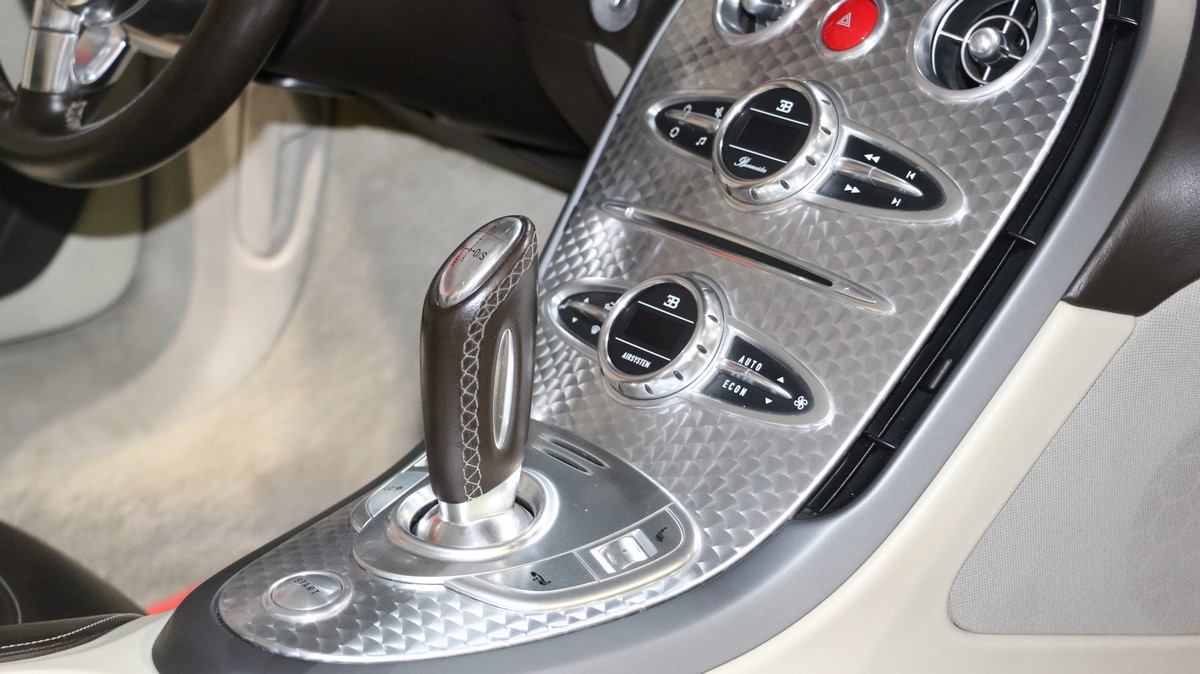 2008 Bugatti Veyron, 11/20