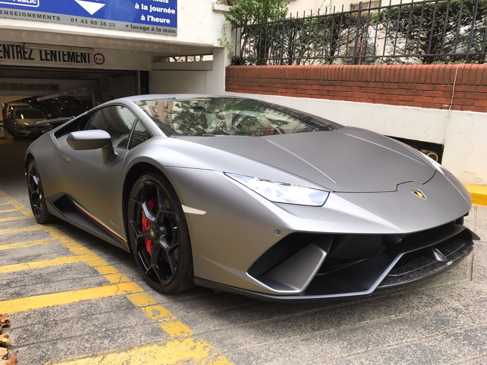 2017 Lamborghini Huracán LP 640-4 Performante