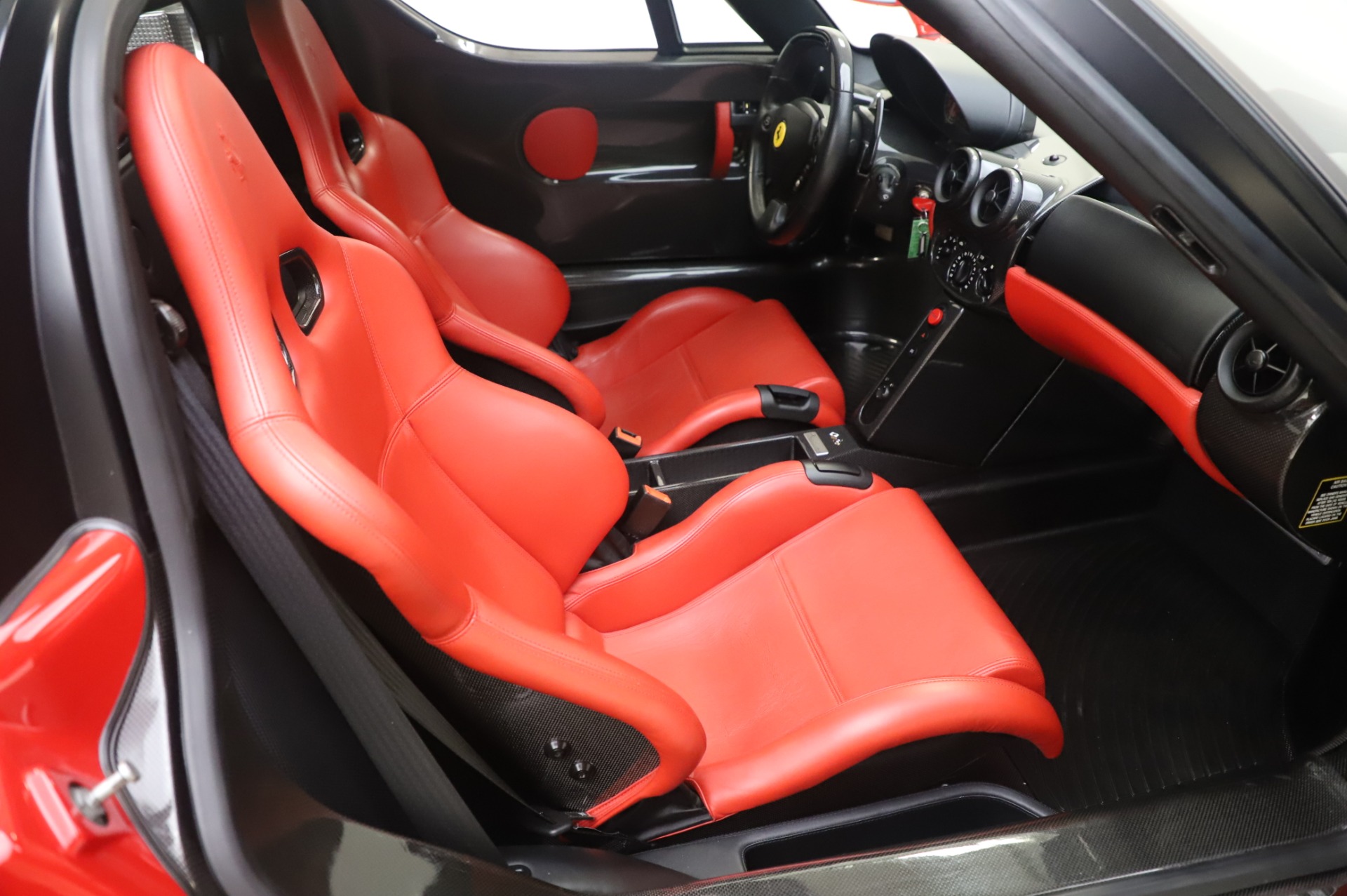 2003 Ferrari Enzo, 18/20
