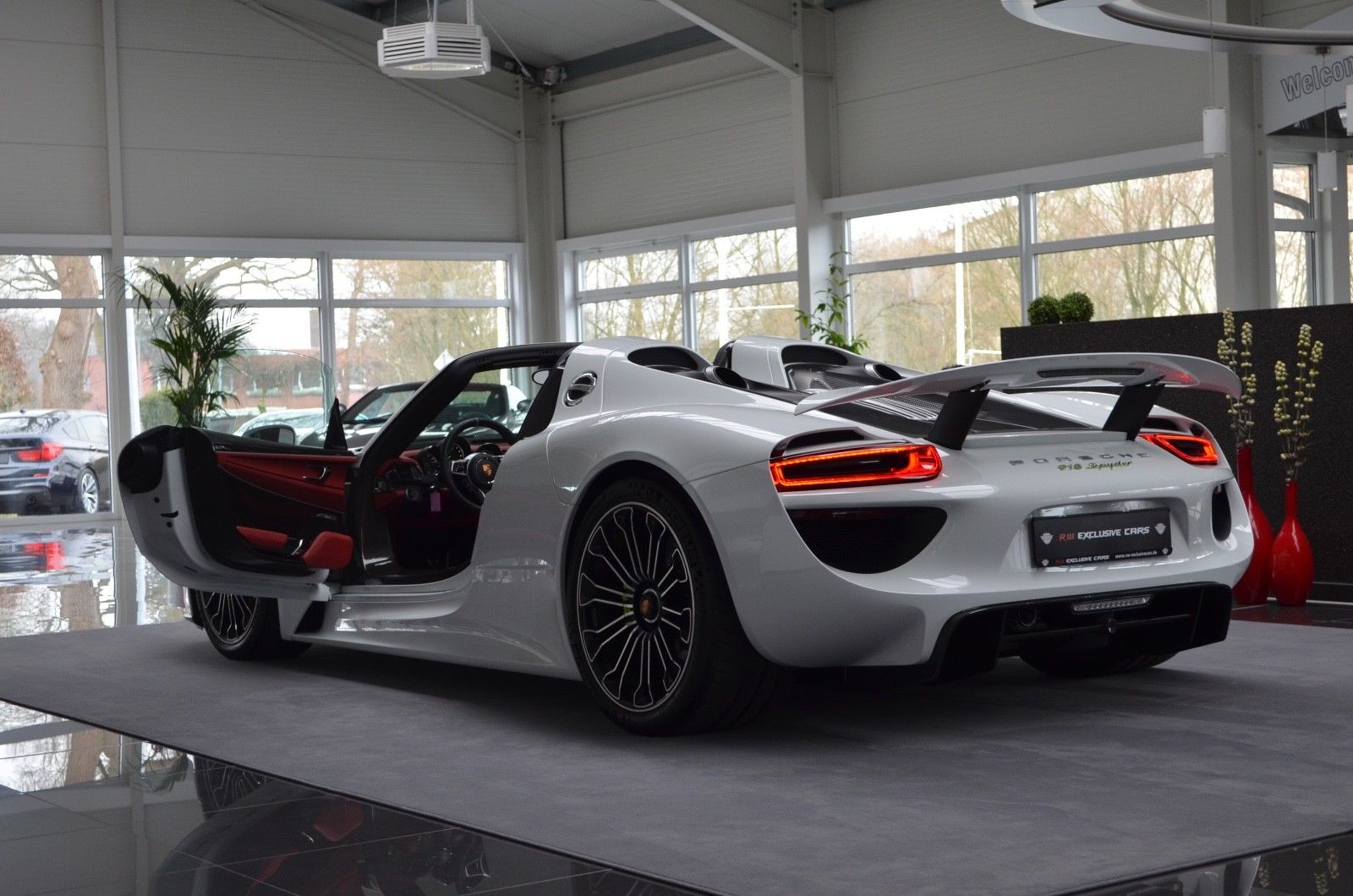 2016 Porsche 918 Spyder