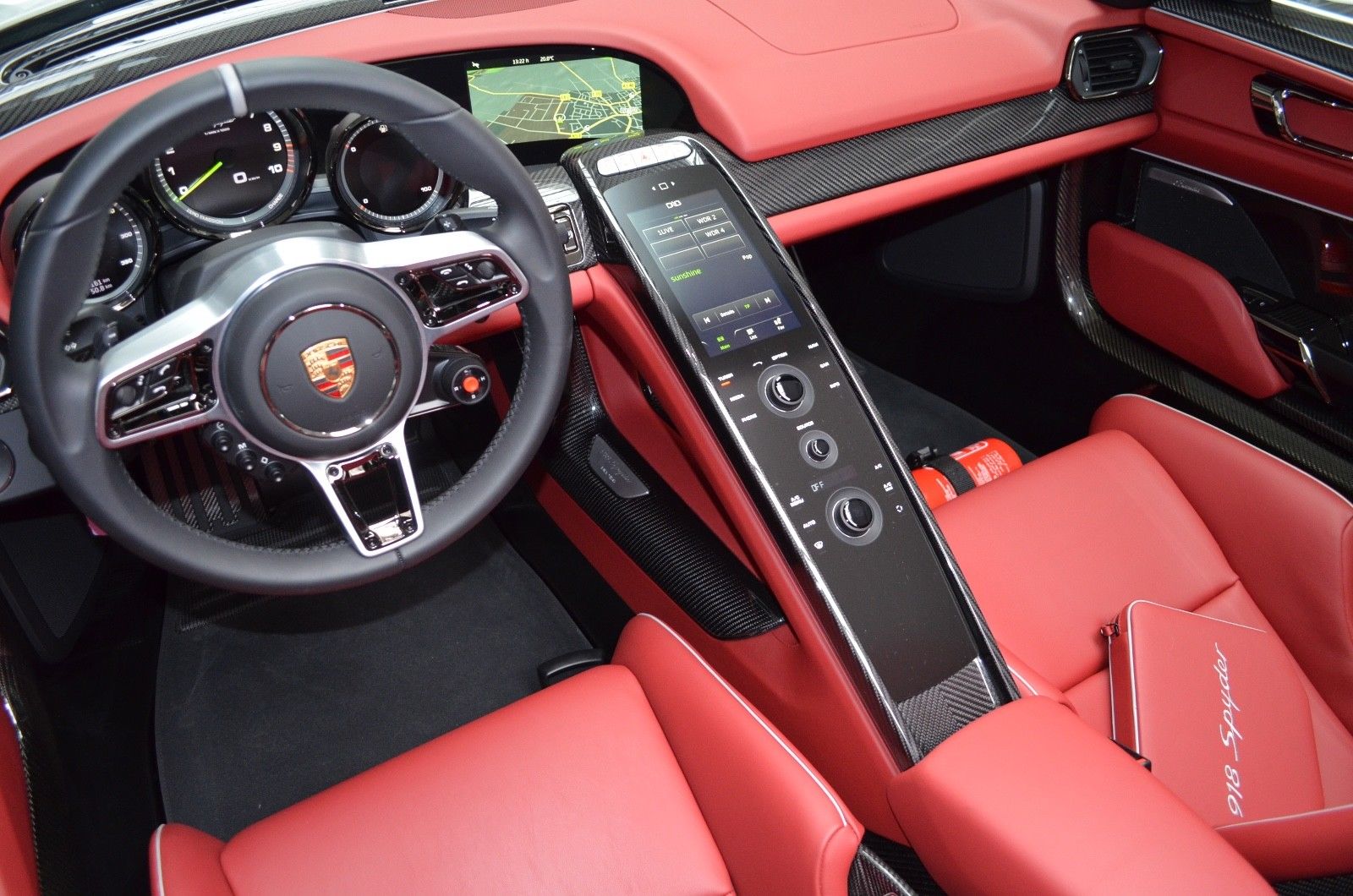 2016 Porsche 918 Spyder, 9/18