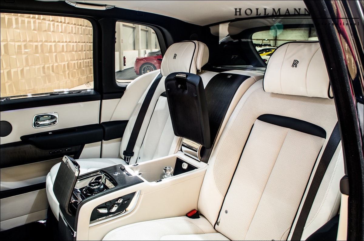 2020 Rolls-Royce Cullinan, 14/20