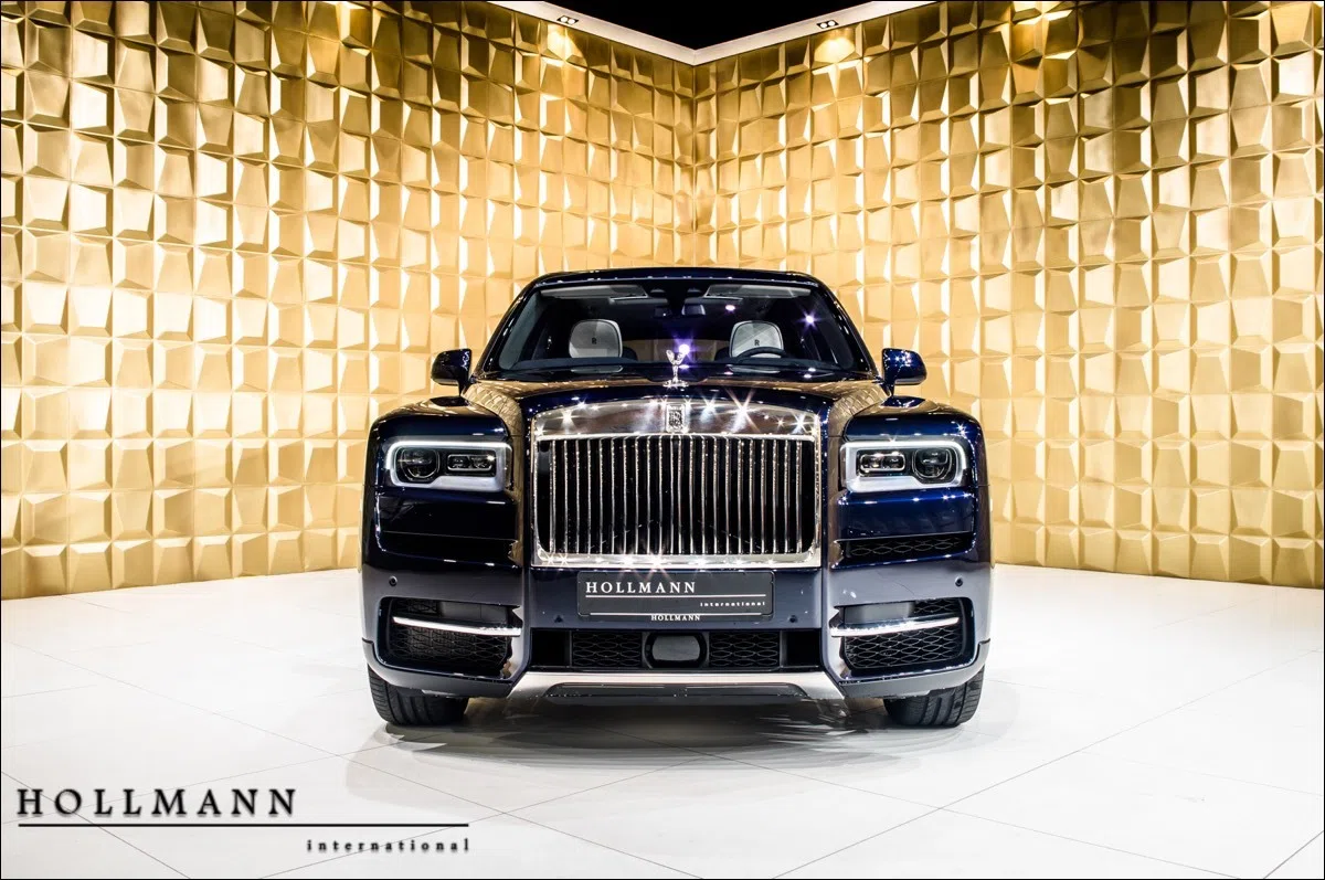 2020 Rolls-Royce Cullinan for sale, exterior, Midnight Sapphire