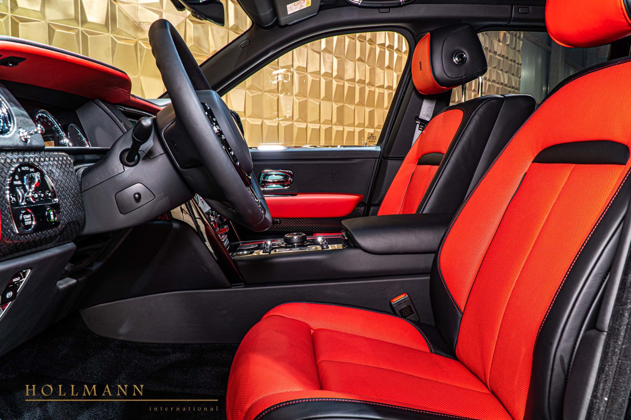 2020 Rolls-Royce Cullinan Black Badge, 7/20