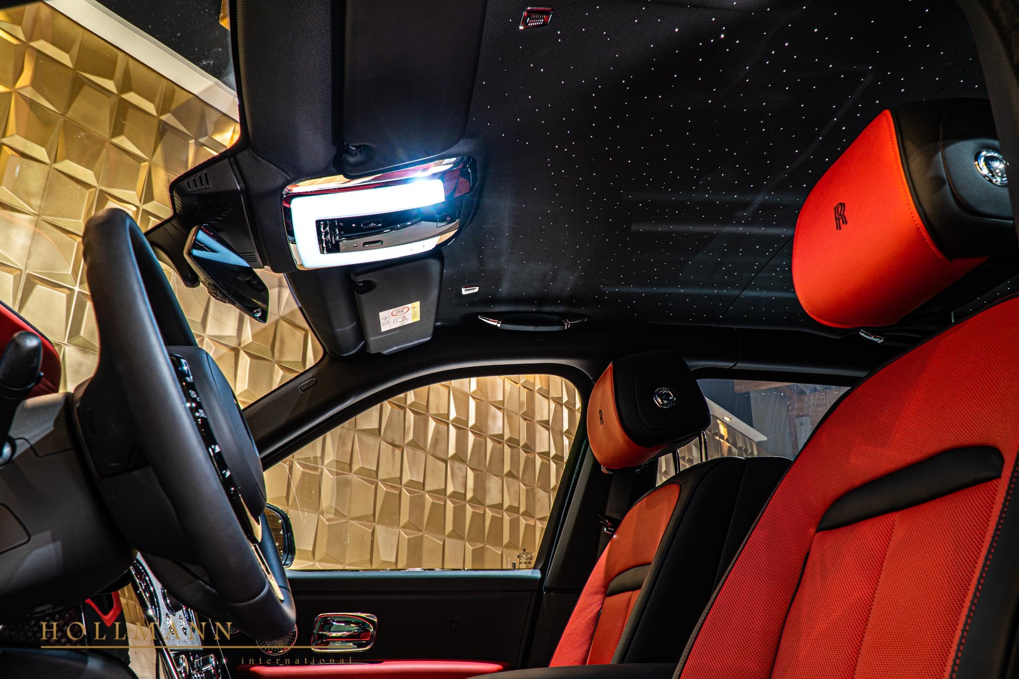 2020 Rolls-Royce Cullinan Black Badge, 8/20