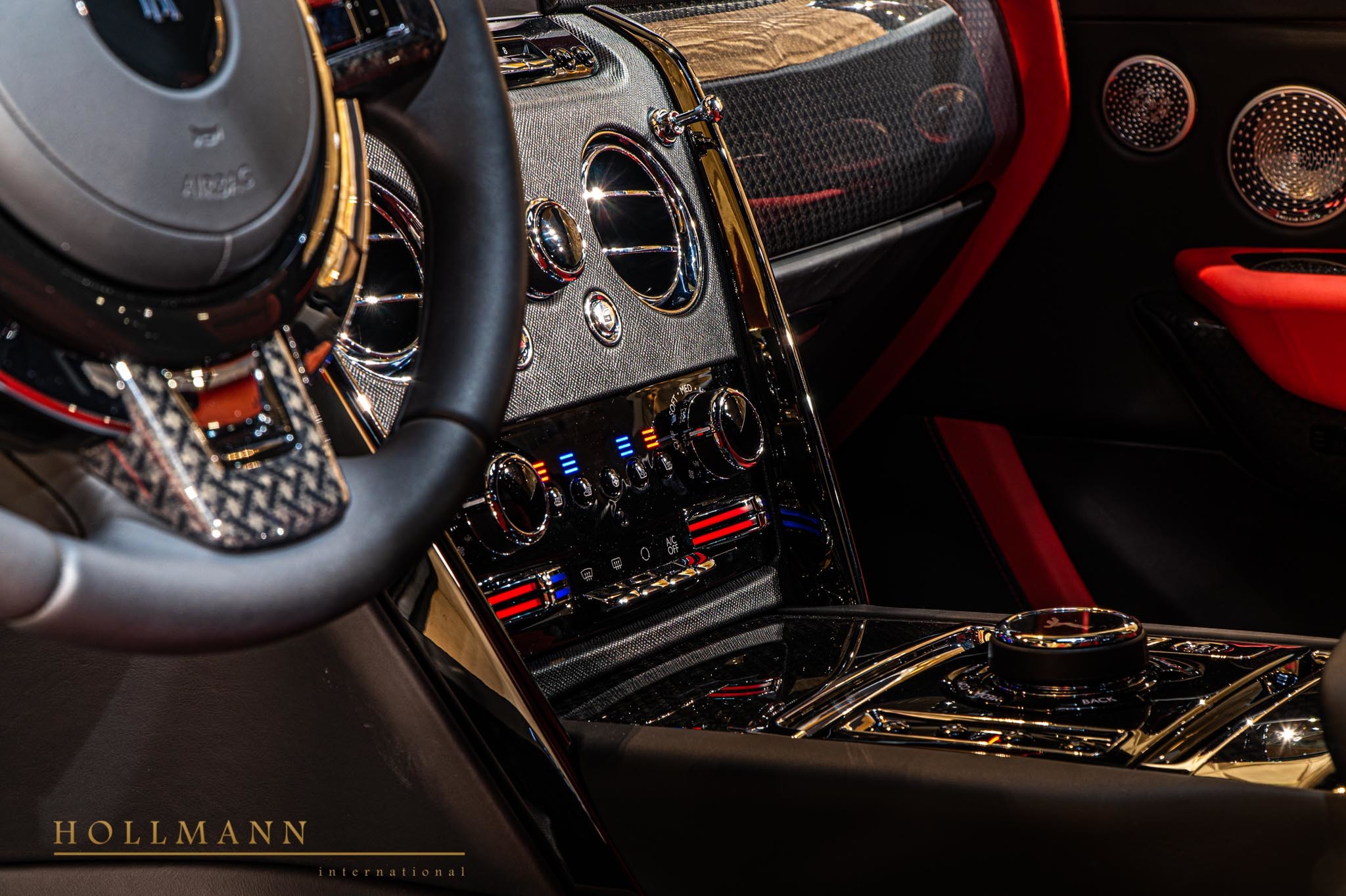 2020 Rolls-Royce Cullinan Black Badge, 9/20