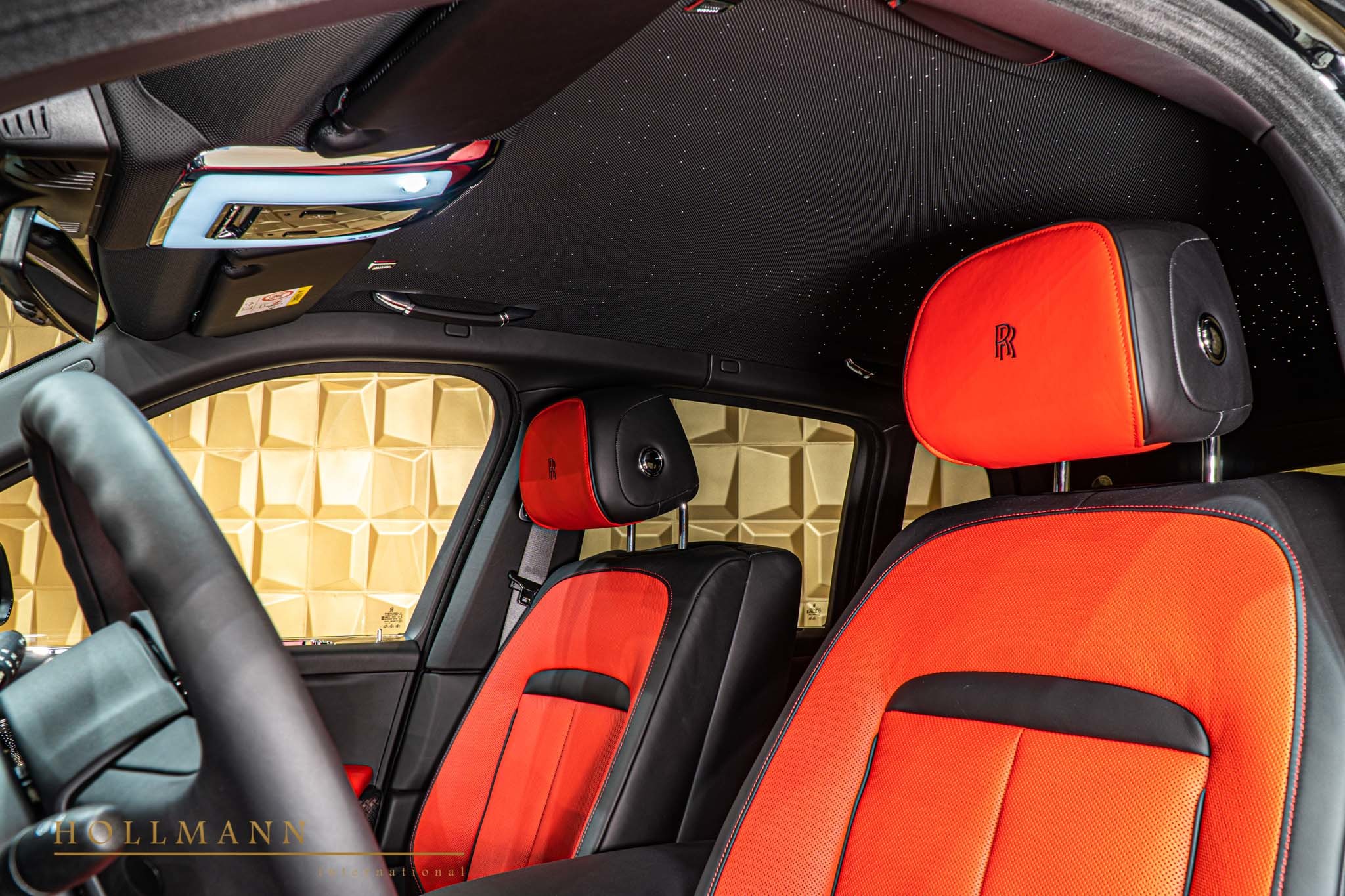 2020 Rolls-Royce Cullinan Black Badge, 18/20
