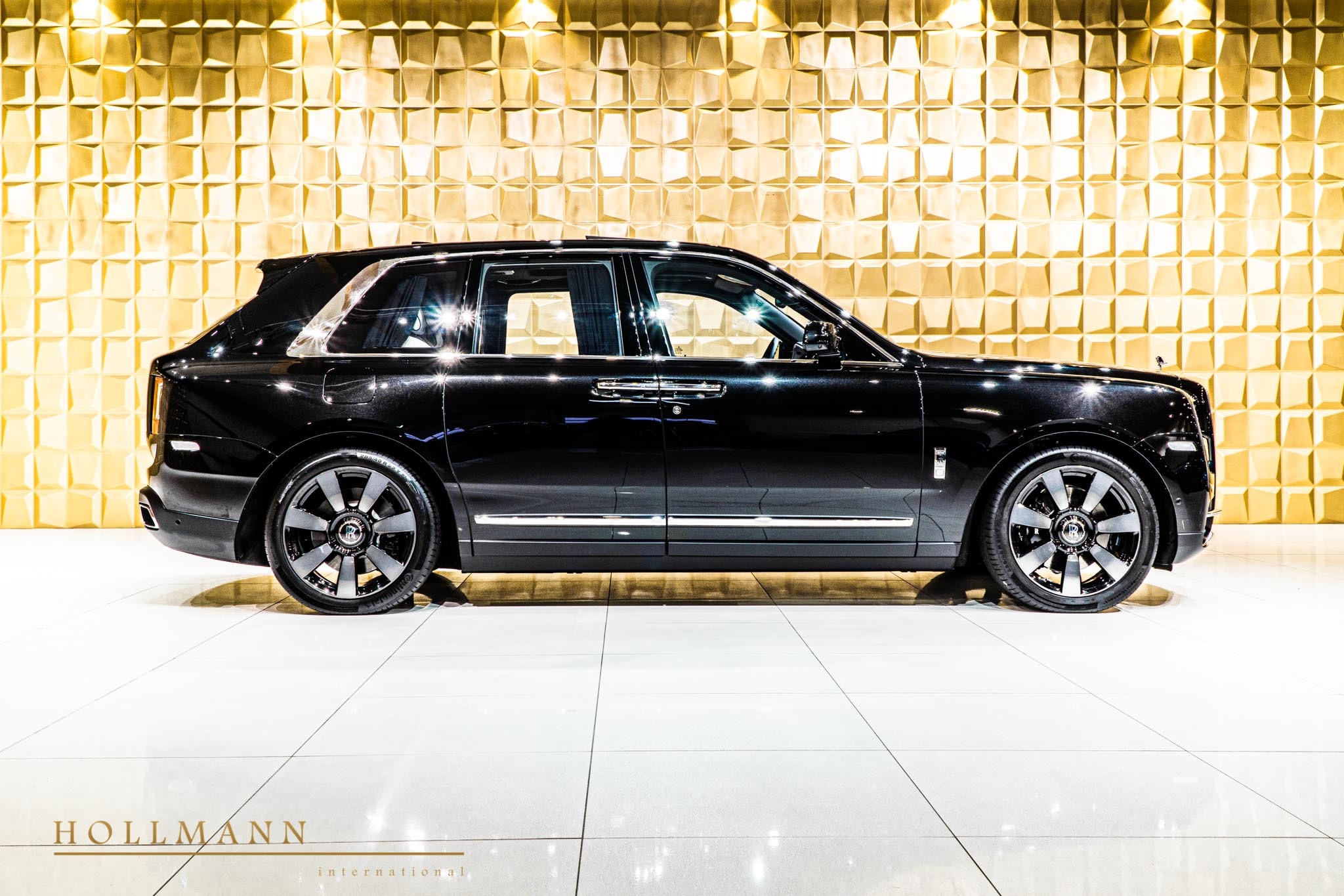 2020 Rolls-Royce Cullinan, 4/20