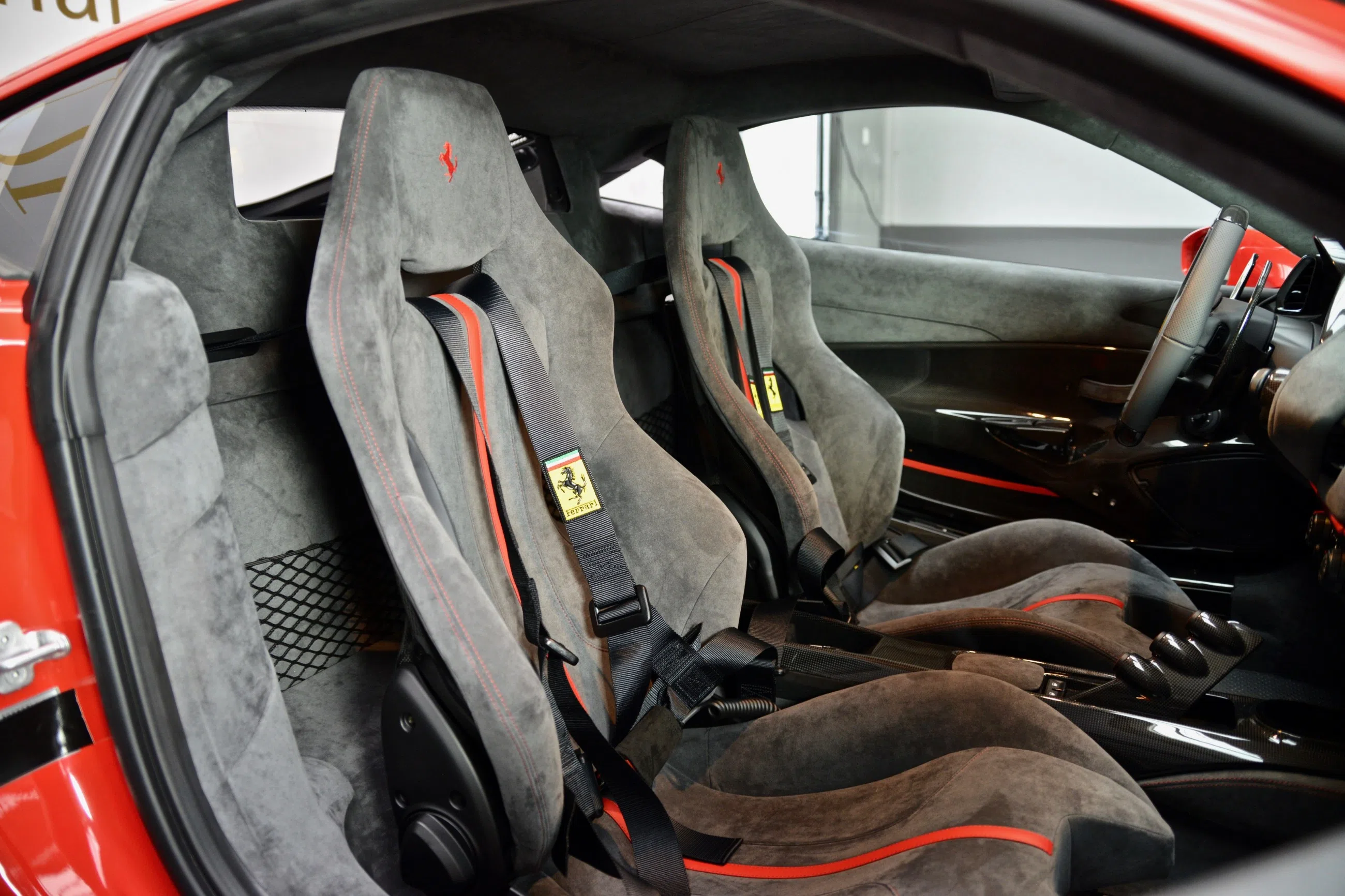2019 Ferrari 488 Pista interior, seats