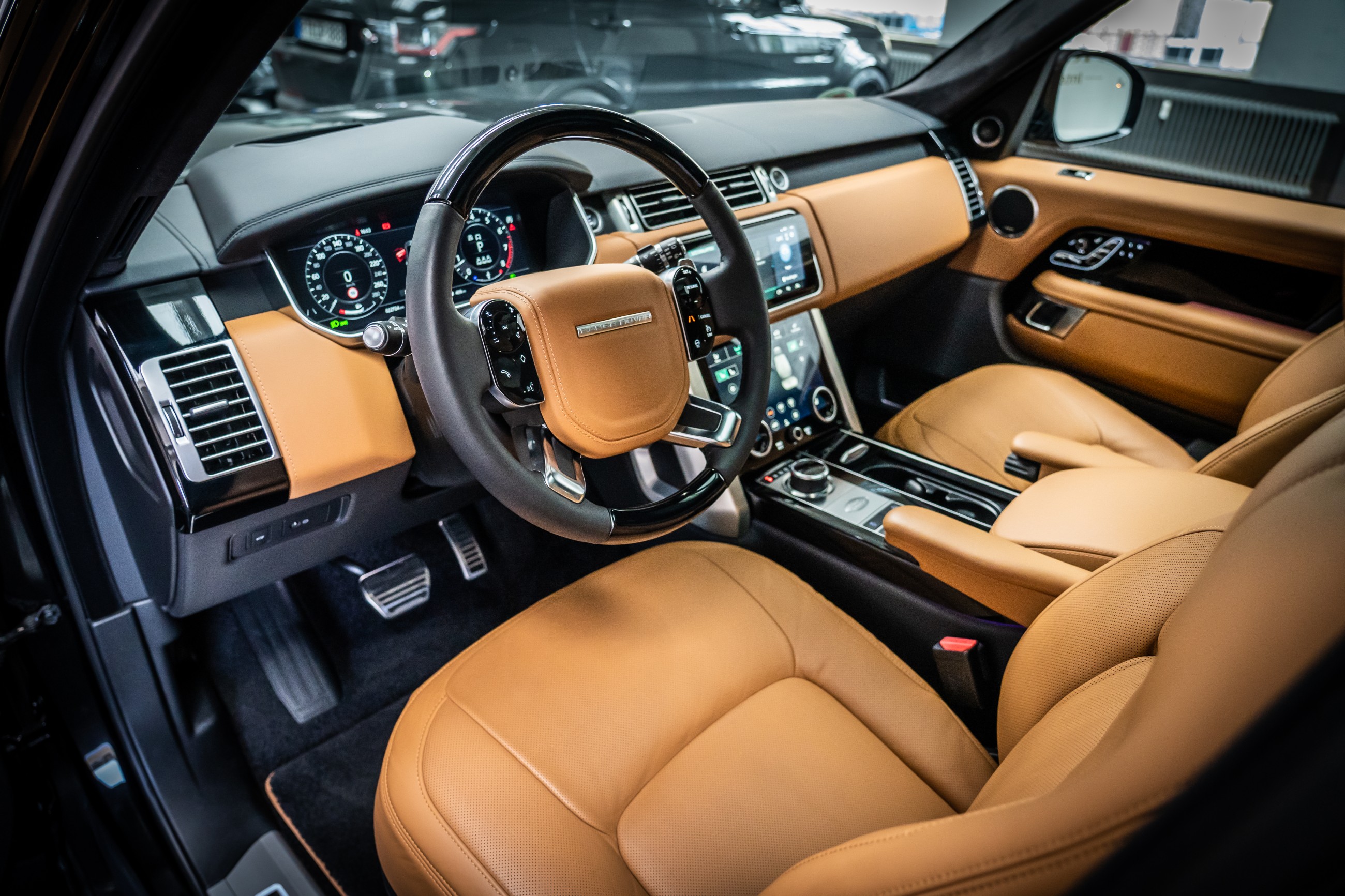 2019 Land Rover Range Rover 5.0 LWB AUTOBIOGRAPHY, 3/9