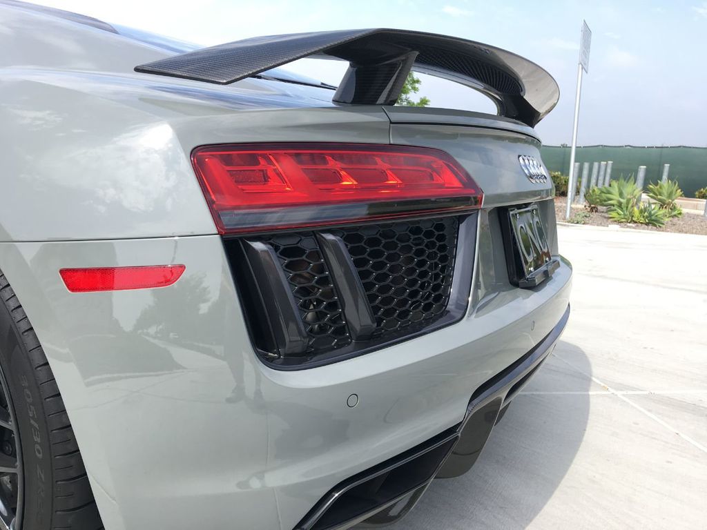 2017 Audi R8 Coupe, 5/16