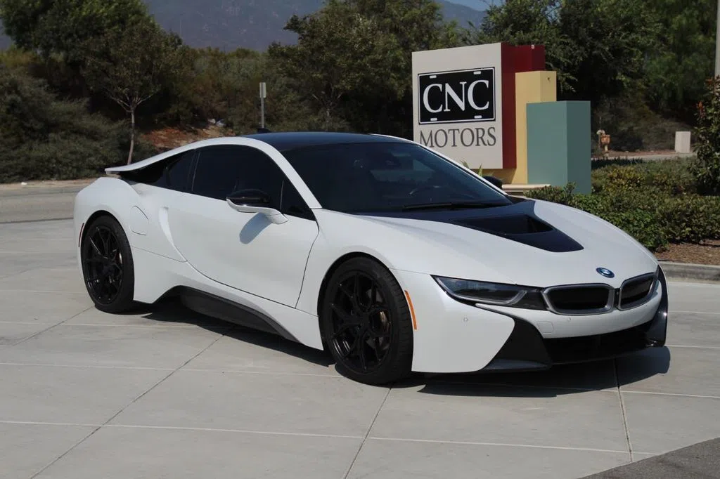 2015 BMW i8, exterior, White