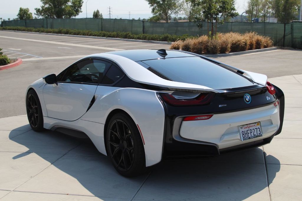 2015 BMW i8, 7/19