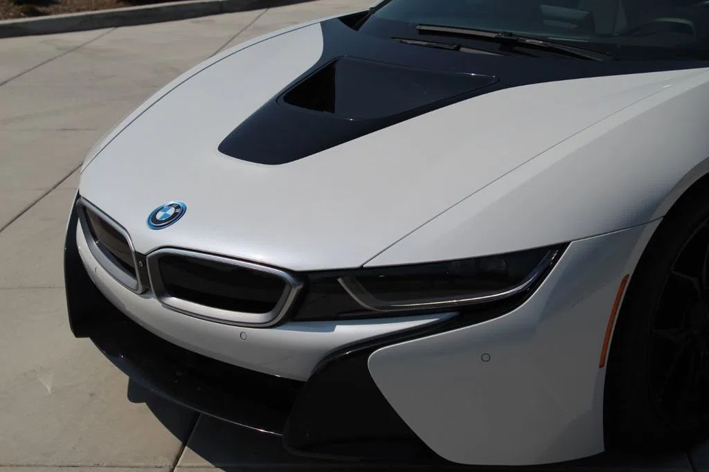 2015 BMW i8, exterior, White