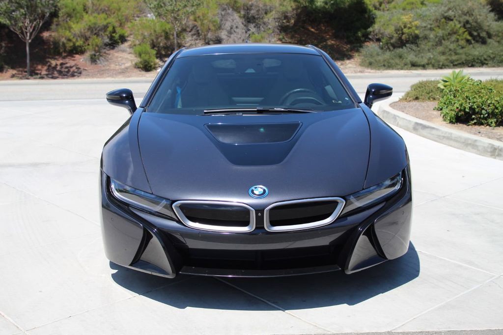 2015 BMW i8, 4/20