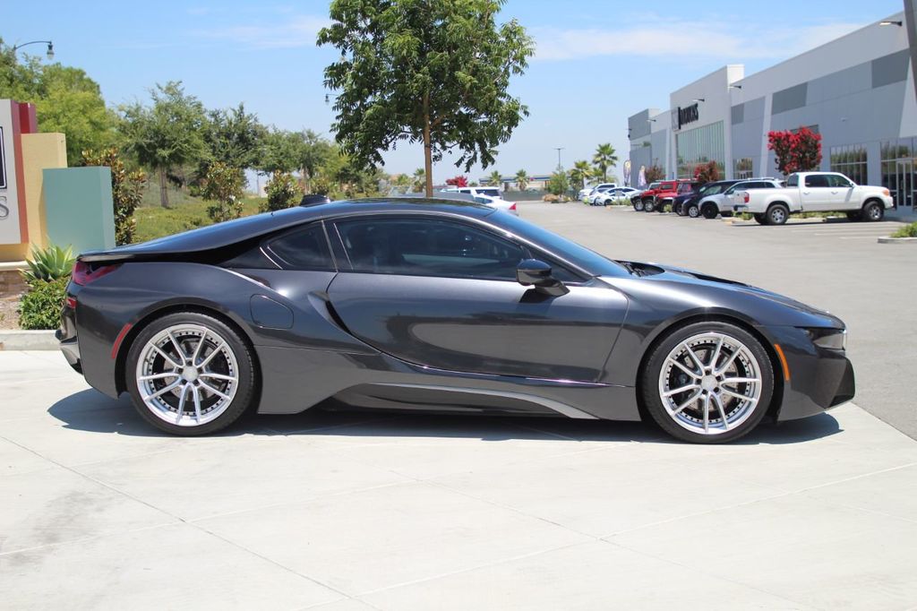 2015 BMW i8, 6/20