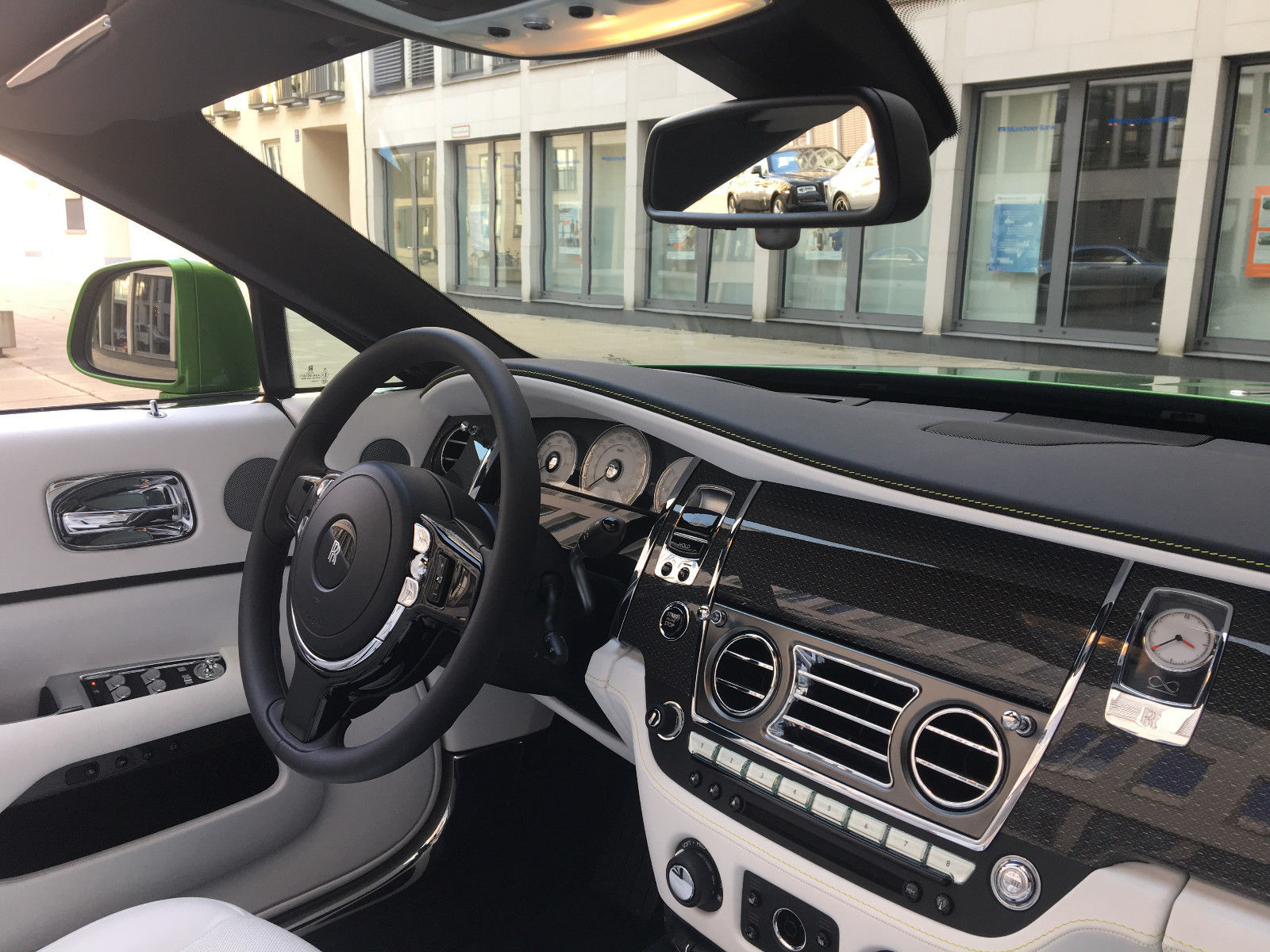 Rolls-Royce Dawn Black Badge - Java Green - One of One, 9/17