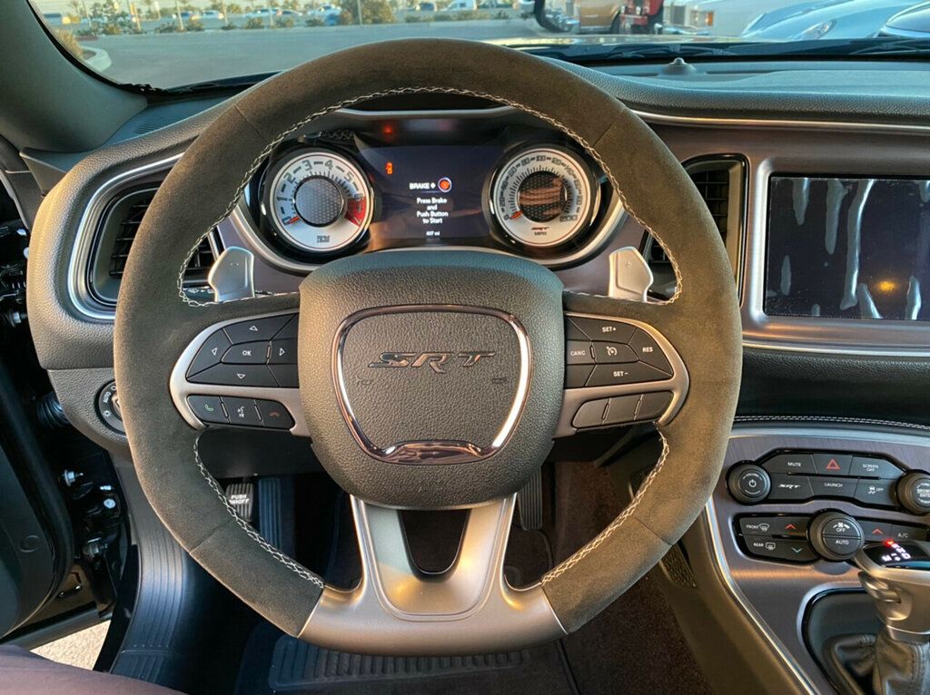 2018 Dodge Challenger, 19/20