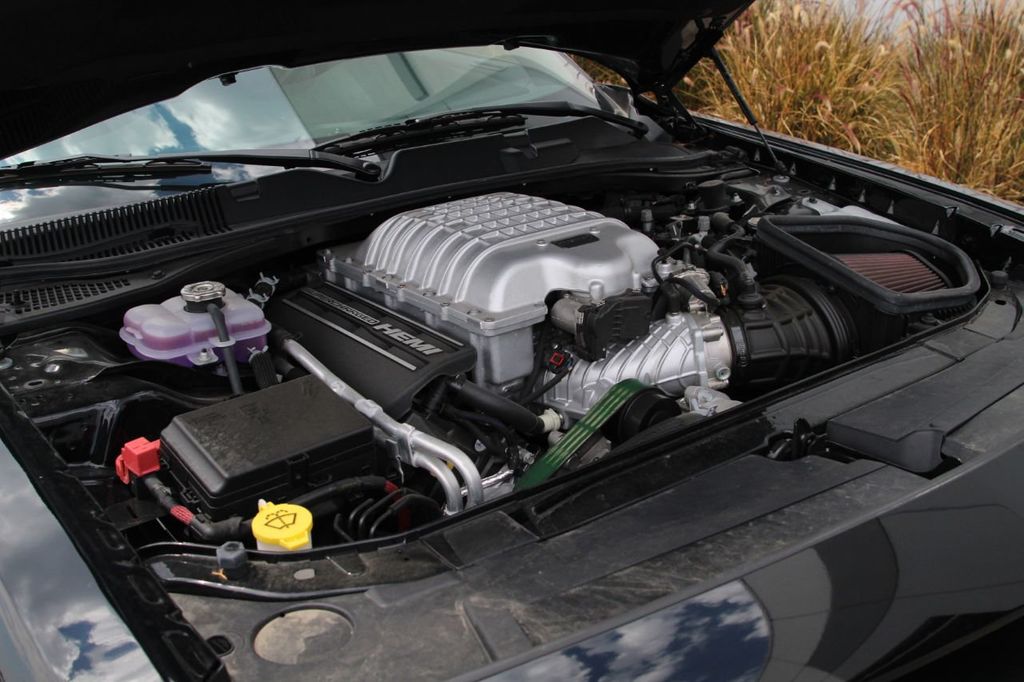 2019 Dodge Challenger, 8/20