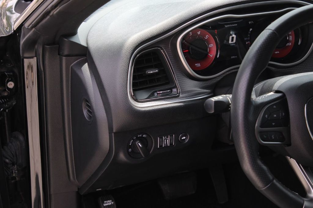 2019 Dodge Challenger, 19/20