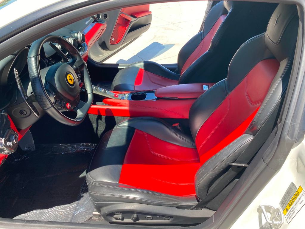 2015 Ferrari F12berlinetta, 13/17