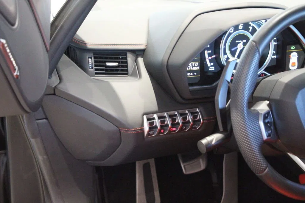 2013 Lamborghini Aventador interior, Nero Ade Black
